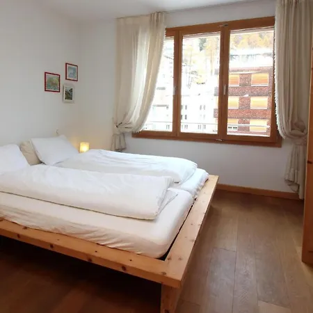 דירה Chalavus סנט מוריץ