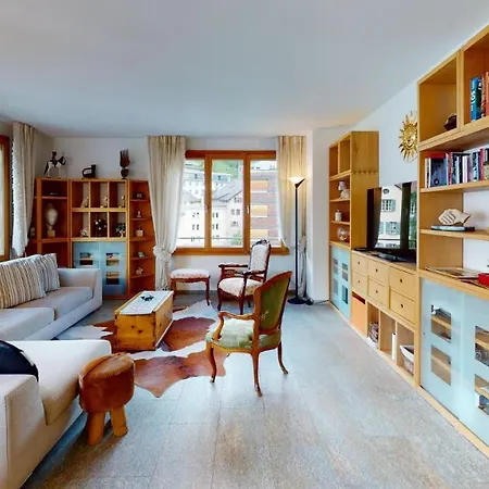 Apartament Chalavus *