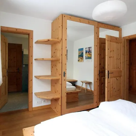 Apartament Chalavus *